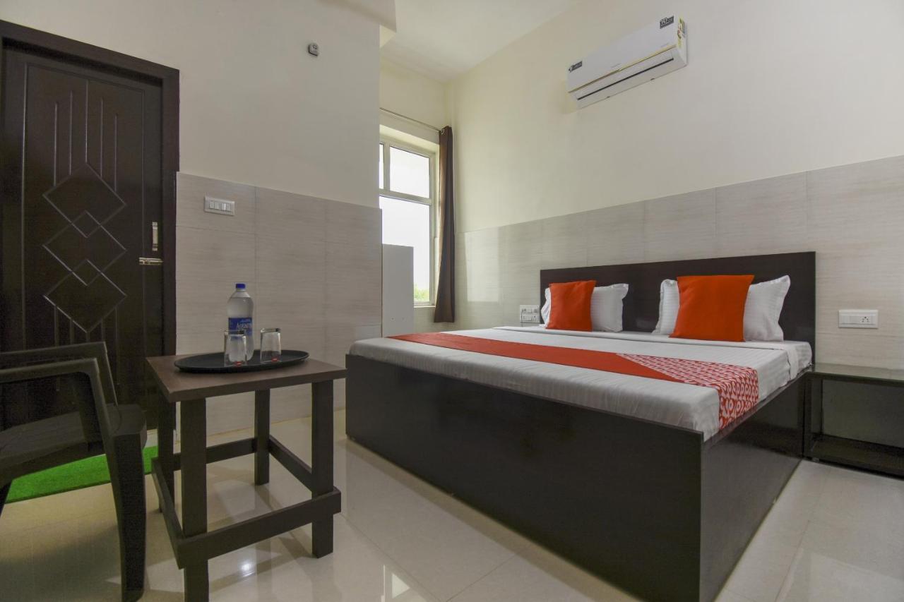Flagship 75751 Hotel Surya Bahadrabad Exterior foto