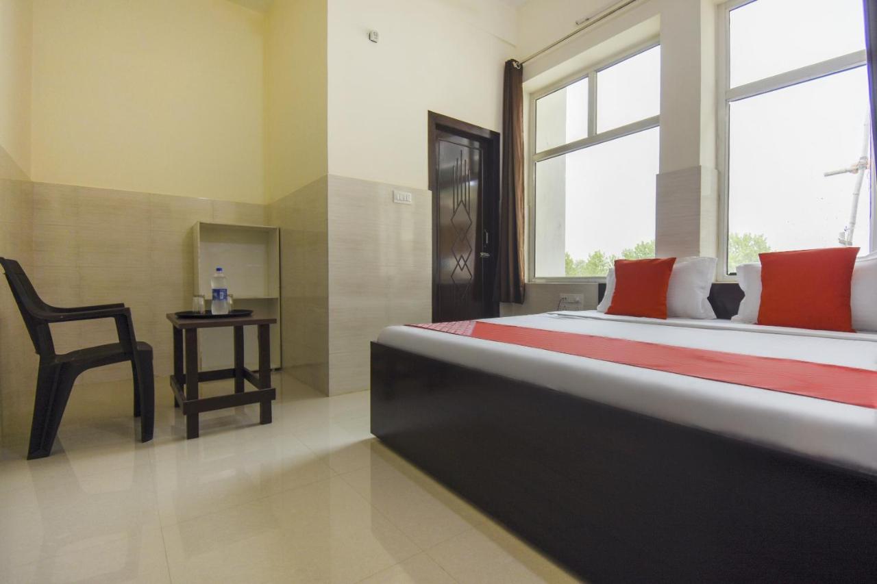 Flagship 75751 Hotel Surya Bahadrabad Exterior foto