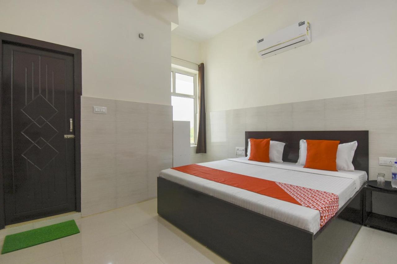 Flagship 75751 Hotel Surya Bahadrabad Exterior foto